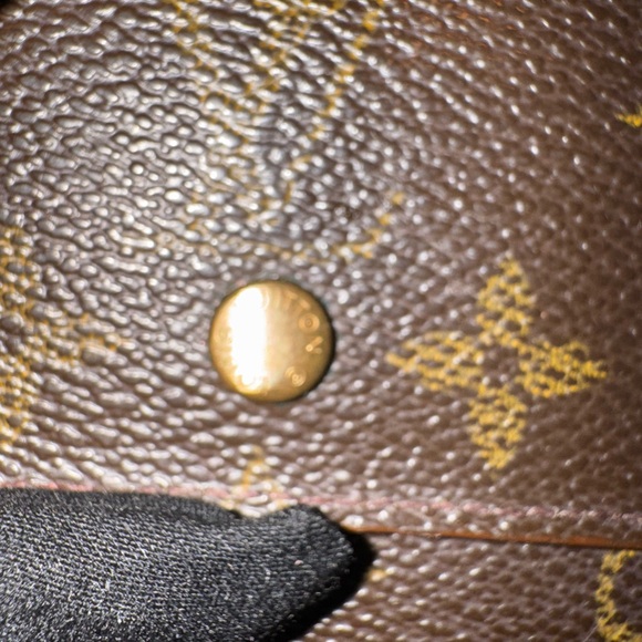 - Louis Vuitton Monogram Portefeiulle Elise
Trifold Wallet/ - Picture 6 of 16